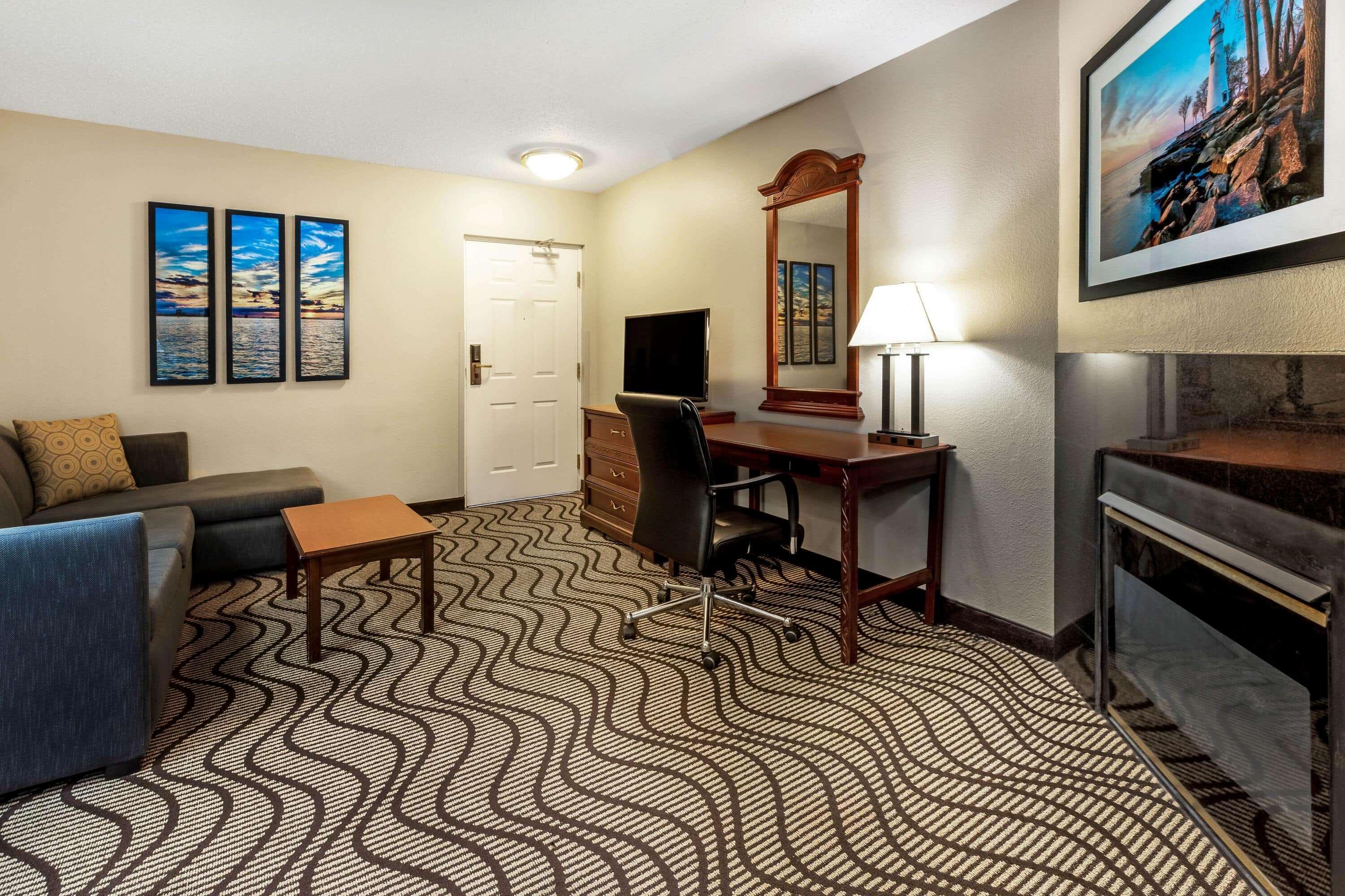 La Quinta Inn By Wyndham Sandusky Near Cedar Point מראה חיצוני תמונה